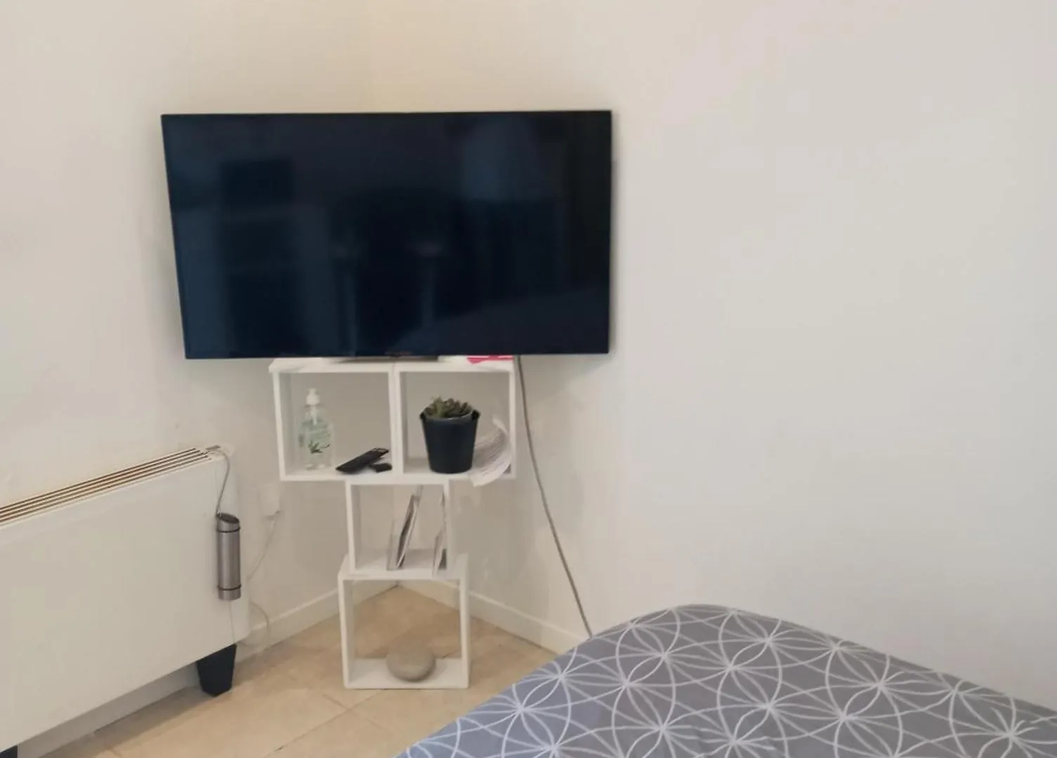Studio De 14M2 Dans Une Maison Cagnes-sur-Mer Holiday home