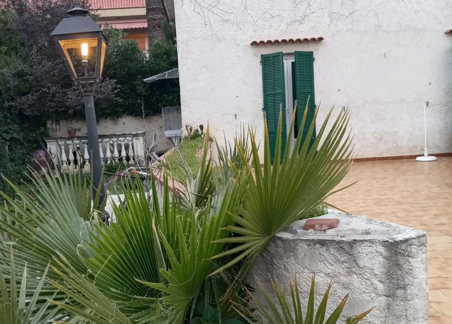 Studio De 14M2 Dans Une Maison Cagnes-sur-Mer Hébergement de vacances